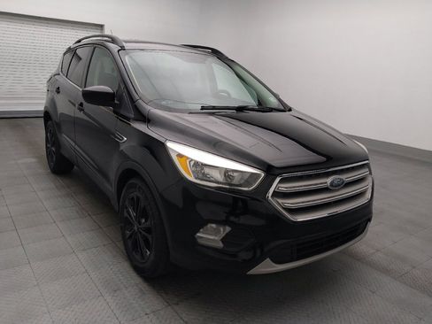 Used 2018 Ford Escape SE FWD image 13