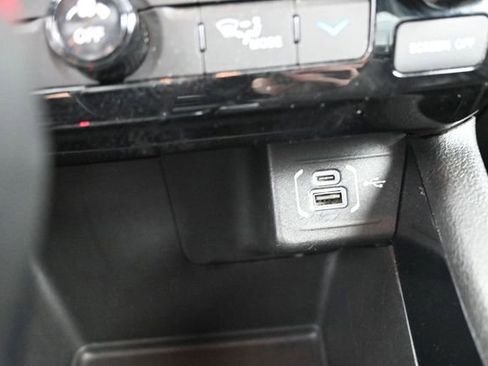 Used 2025 Jeep Compass Trailhawk AWD/4WD image 31