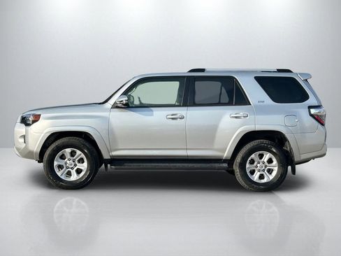 Certified 2022 Toyota 4Runner SR5 Premium image 8