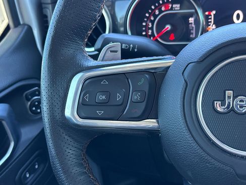 Used 2022 Jeep Wrangler Unlimited Rubicon image 18