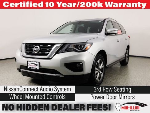 Used 2019 Nissan Pathfinder SV image 1