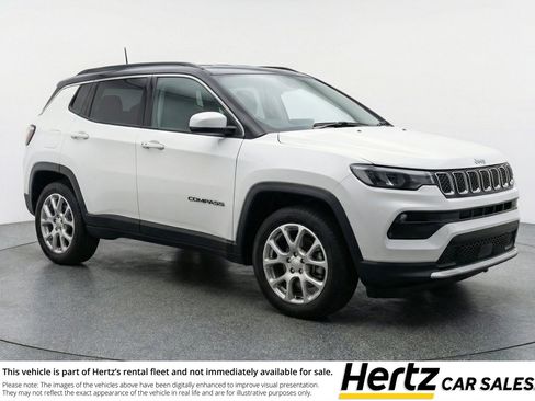 Used 2025 Jeep Compass Limited image 1