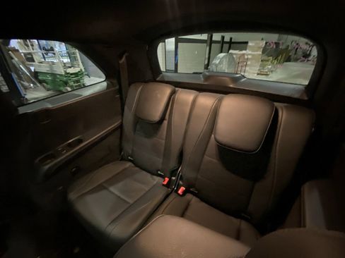 Certified 2023 Mercedes-Benz GLS 450 4MATIC image 5
