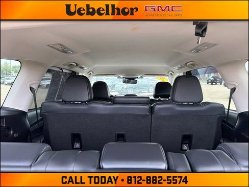 Used 2023 Subaru Ascent Limited AWD/4WD image 12