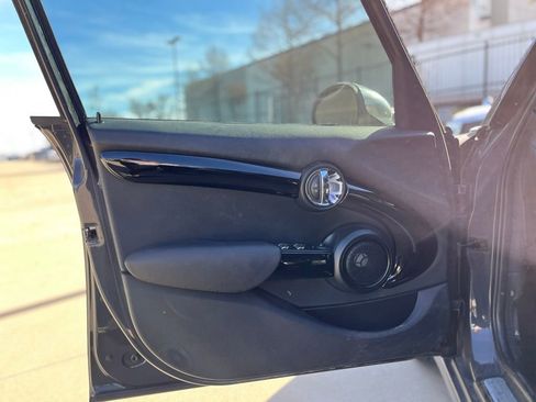 Used 2016 MINI Cooper S image 28