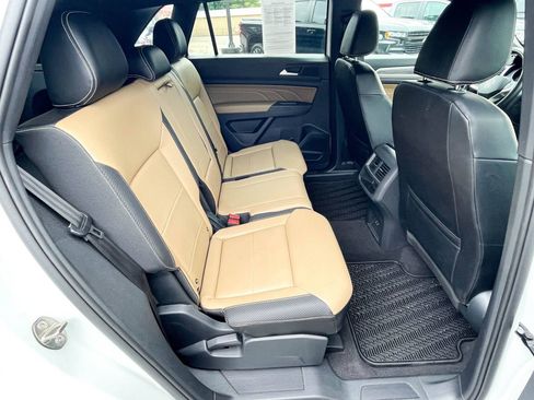 Used 2021 Volkswagen Atlas Cross Sport SE FWD image 13