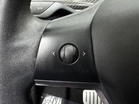 Used 2020 Tesla Model Y Performance image 28