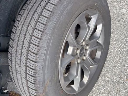 Used 2023 Ford Maverick XLT FWD image 3