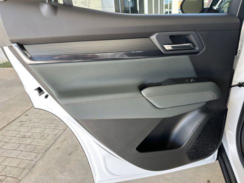 New 2026 GMC Terrain AT4 w/ Convenience Package III AWD/4WD image 28