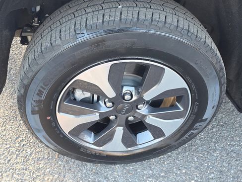 Used 2022 Jeep Grand Cherokee Limited 4xe w/ Luxury Tech Group II image 28