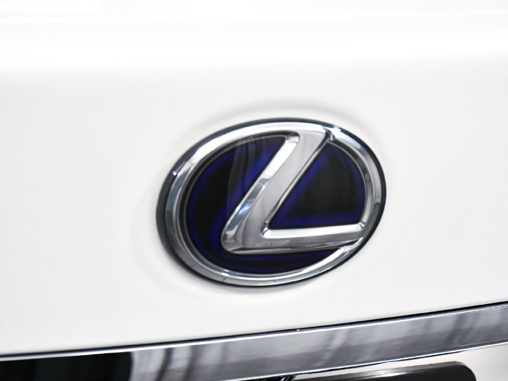 Used 2022 Lexus LS 500h AWD w/ Luxury Package image 97