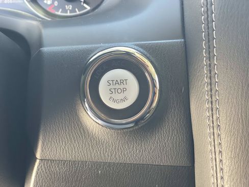 Used 2022 Nissan Armada SL RWD image 13