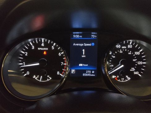 Used 2020 Nissan Rogue Sport S image 23