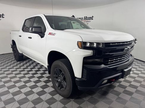 Used 2021 Chevrolet Silverado 1500 LT Trail Boss w/ Convenience Package II AWD/4WD image 6