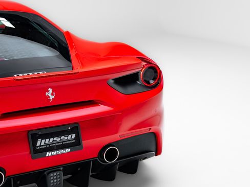Used 2018 Ferrari 488 GTB RWD image 31