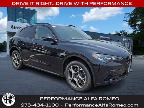 New 2026 Alfa Romeo Stelvio Sprint AWD/4WD image 1