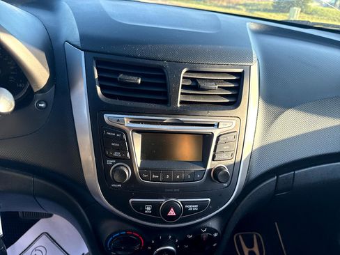 Used 2017 Hyundai Accent SE image 14