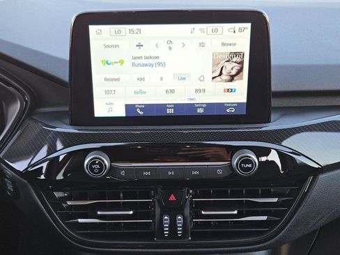 Used 2025 Ford Escape ST-Line image 13