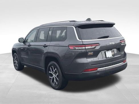 Used 2023 Jeep Grand Cherokee L Limited RWD image 5