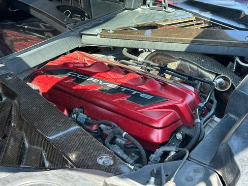 Used 2021 Chevrolet Corvette Stingray Preferred Cpe w/ Z51 Performance Package image 12