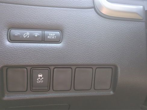 Used 2019 Nissan Murano S image 22