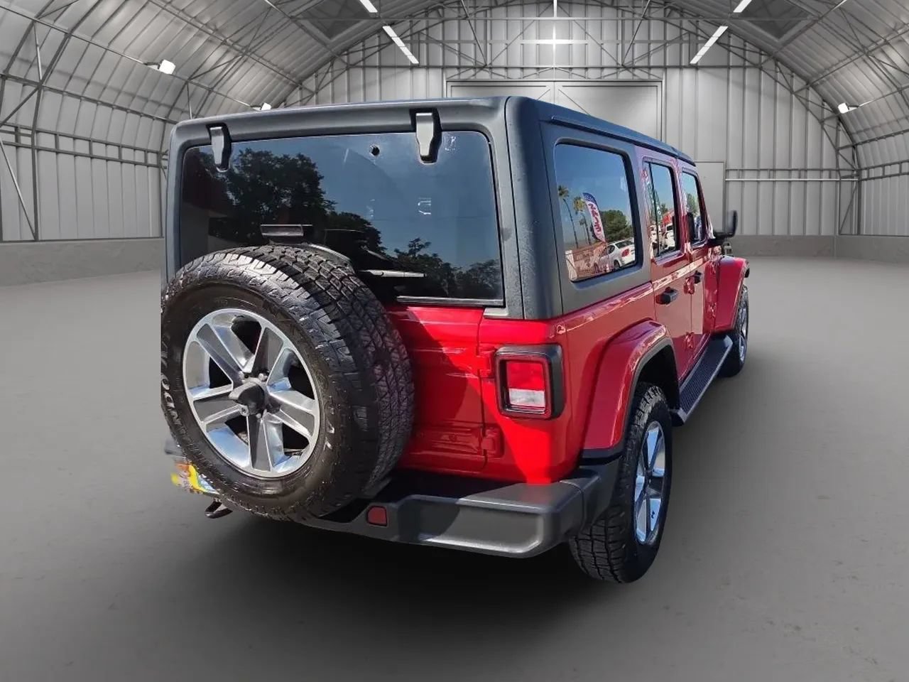 Used 2020 Jeep Wrangler Unlimited Sahara AWD/4WD image 2