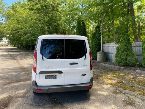 Used 2015 Ford Transit Connect XLT FWD image 4