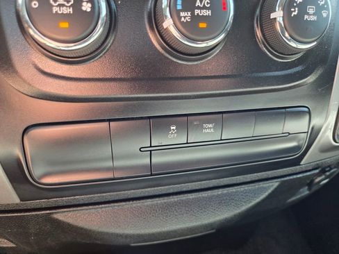 Certified 2022 RAM 1500 Classic SLT RWD image 26