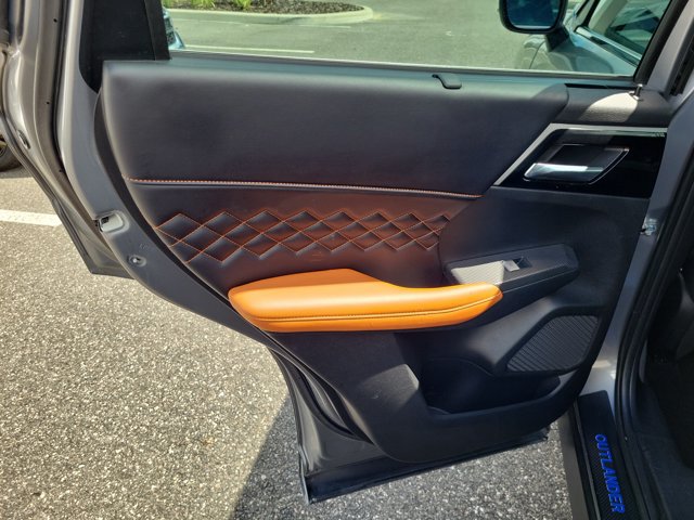 Used 2022 Mitsubishi Outlander SEL AWD/4WD image 15