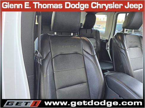 Used 2023 Jeep Wrangler Sahara image 34
