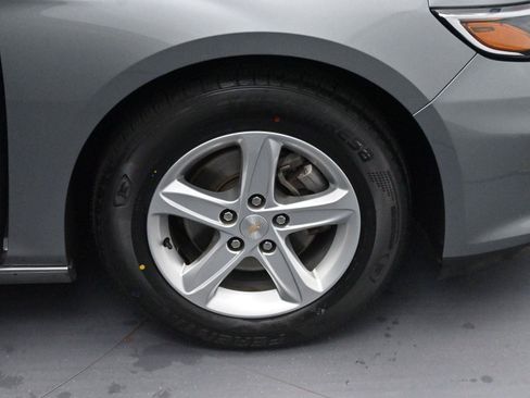 Used 2023 Chevrolet Malibu LS image 29