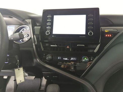 Used 2024 Toyota Camry LE image 13