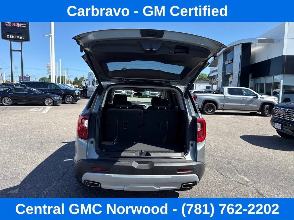 Used 2023 GMC Acadia SLT w/ Preferred Package AWD/4WD image 10