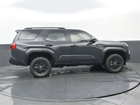 New 2026 Toyota 4Runner SR5 image 2
