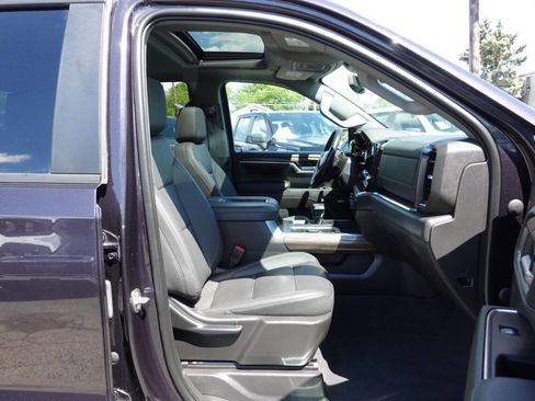 Used 2022 Chevrolet Silverado 1500 LT Trail Boss w/ LT Trail Boss Premium Package AWD/4WD image 42