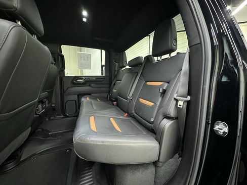 Used 2025 GMC Sierra 2500 AT4 AWD/4WD image 22