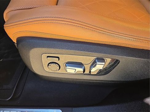 Used 2023 BMW X6 M50i w/ Executive Package image 15