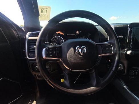 Used 2023 RAM 1500 Laramie AWD/4WD image 7