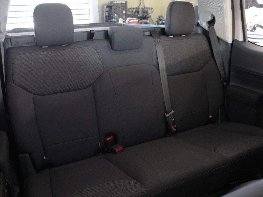 Used 2025 Ford Maverick XL FWD image 29