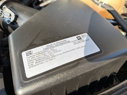 Used 2021 GMC Yukon Denali image 9