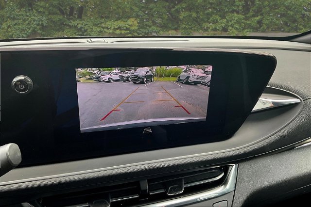 Used 2025 Buick Envista Preferred FWD image 14
