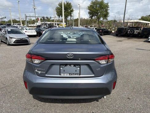 Certified 2025 Toyota Corolla LE image 3