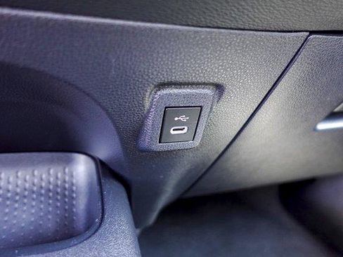 Used 2025 Toyota Corolla LE FWD image 25