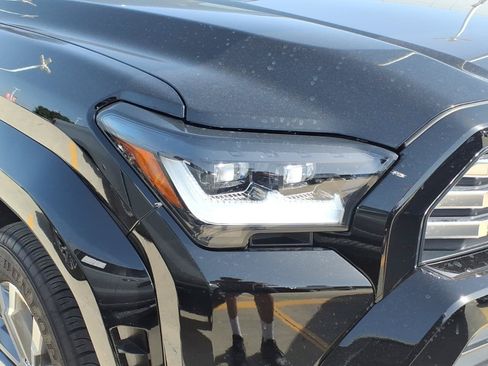 Used 2026 Toyota 4Runner Limited AWD/4WD image 4