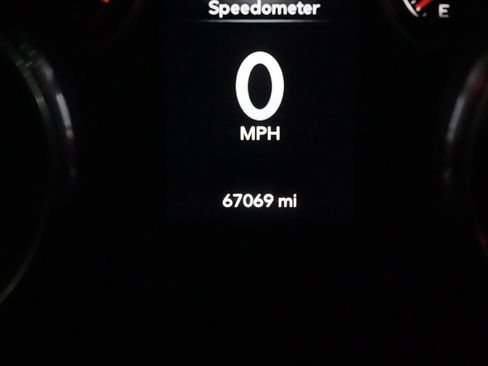 Used 2020 Jeep Wrangler Sport AWD/4WD image 18