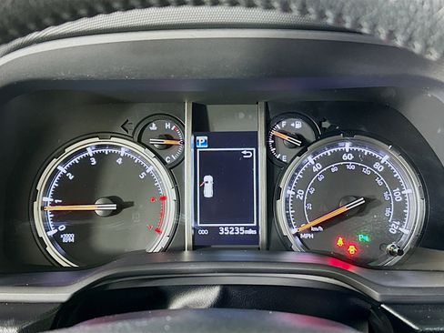 Used 2022 Toyota 4Runner Limited image 19