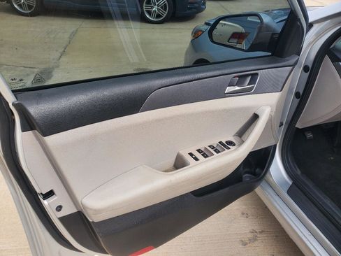 Used 2018 Hyundai Sonata SE FWD image 15