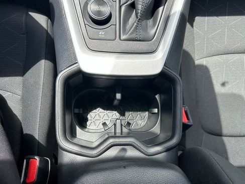 Used 2024 Toyota RAV4 AWD Hybrid image 17