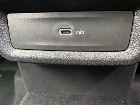 New 2024 Volkswagen Taos SE image 64