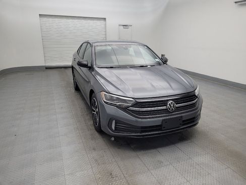 Used 2023 Volkswagen Jetta Sport image 14